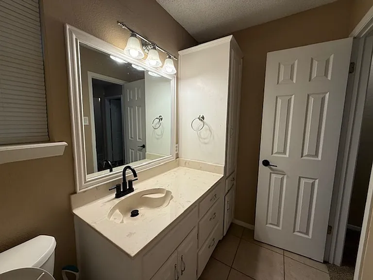 7933 Hearne Dr — Photo 17