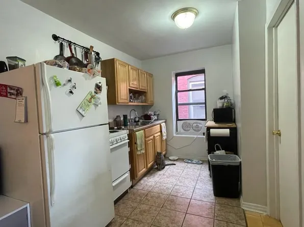 53 Clifton Place image 1 of 17
