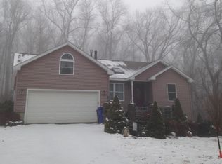 18 Crestwood Trl, Coventry, CT 06238