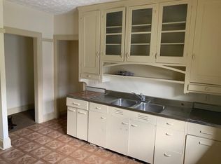 903 Work Dr, Akron, OH 44320