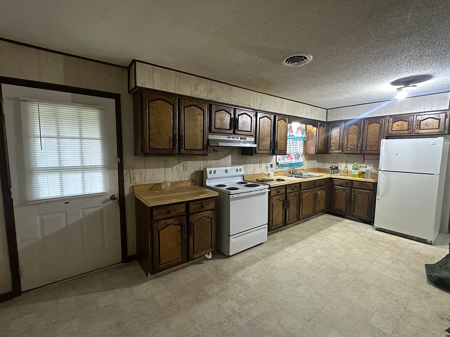 825 McDaniel Rd — Photo 3