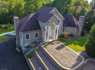 482 Harm Brass Castle Rd, Phillipsburg, NJ 08865