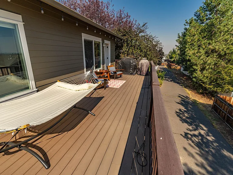 2158 SW 36th Ct — Photo 14