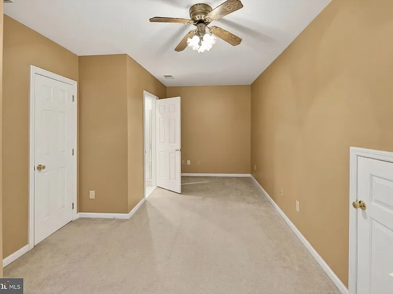 423 Cannon Ct #423 — Photo 23