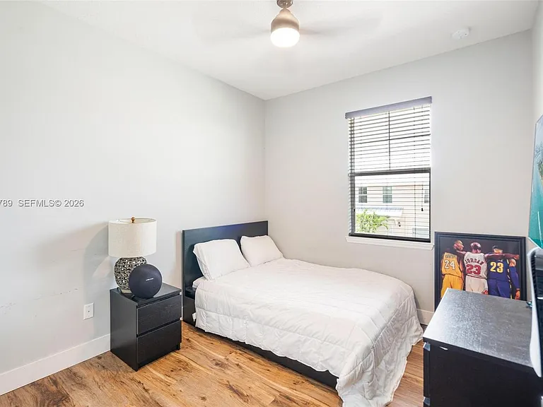 3944 Poinciana Ln #3944 — Photo 21