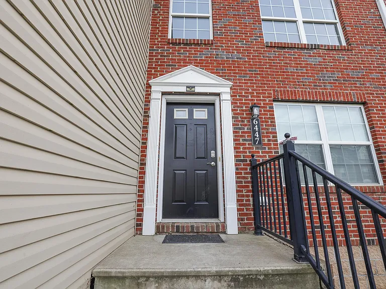 6447 Walnut Fork Dr — Photo 2