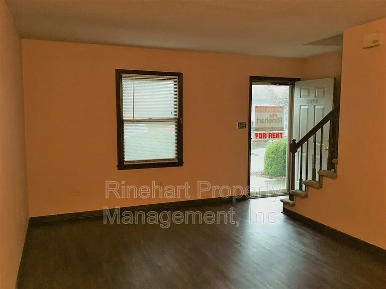285 S Herlong Ave #F — Photo 2