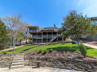 13 Bumbelbee Pt, Lake Ozark, MO 65049