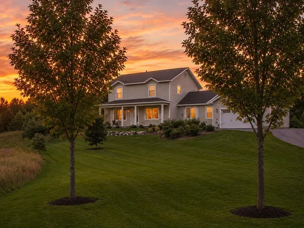 834 Shamrock Ln, Traverse City, MI 49696