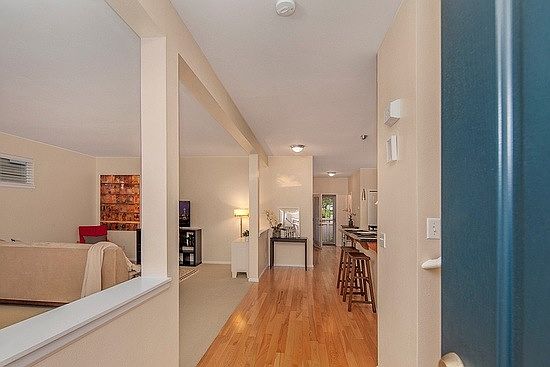 3rd image of 2511 NE Ivy Way