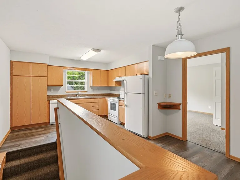 547 Moore Rd #5 — Photo 13