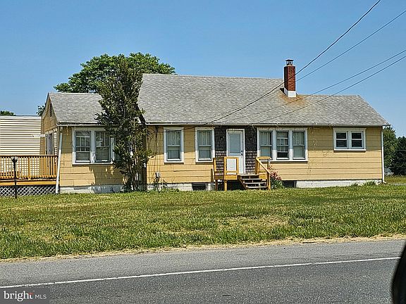 5th image of 27154 SW John J Williams Hwy