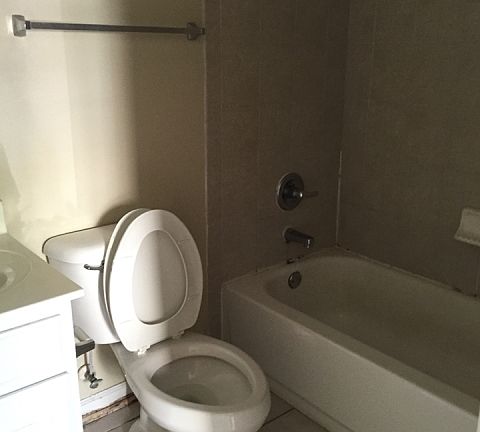 5th image of 3934 Cherokee Woods Way APT 203