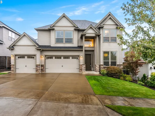 12546 SE Hadeed Dr, Happy Valley, OR 97086