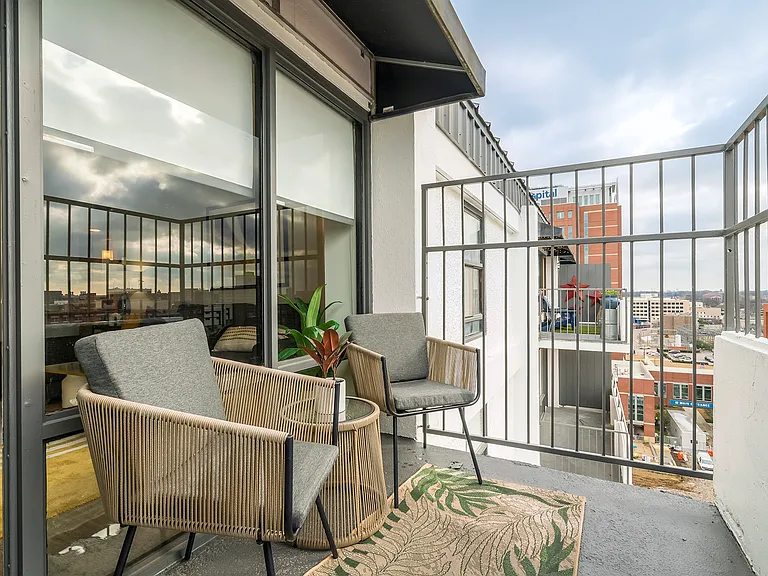 Iris Luxury Apartments — Photo 10