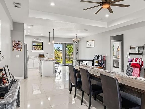 2nd image of 1509 NE 6th Pl