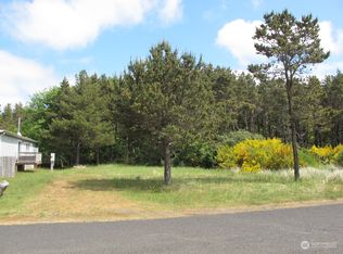 29910 H St, Ocean Park, WA
