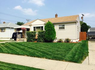 25668 Buick St, Roseville, MI 48066