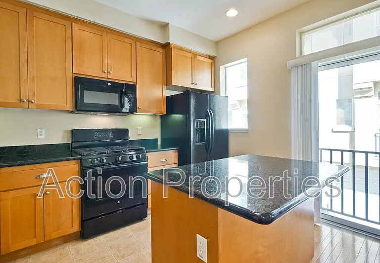 169 Bel Air Ct — Photo 6