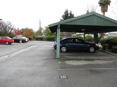 2nd image of 725 Auburn Pl APT 105