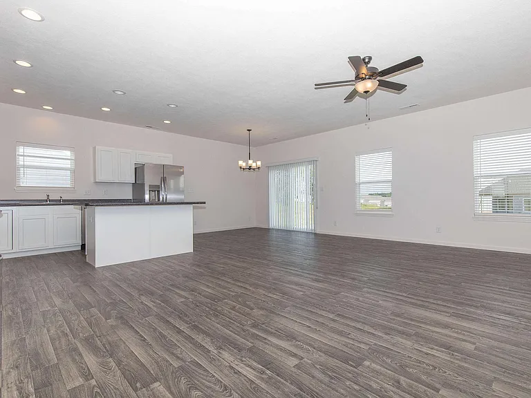 Avalon Bluffs — Photo 108