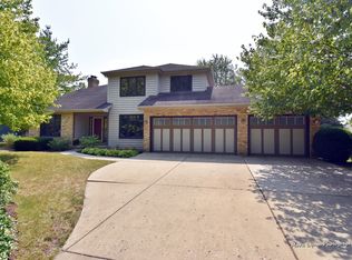 1172 Danforth Dr, Batavia, IL 60510