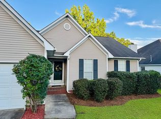 215 Hunters Ridge Dr, Lexington, SC 29072