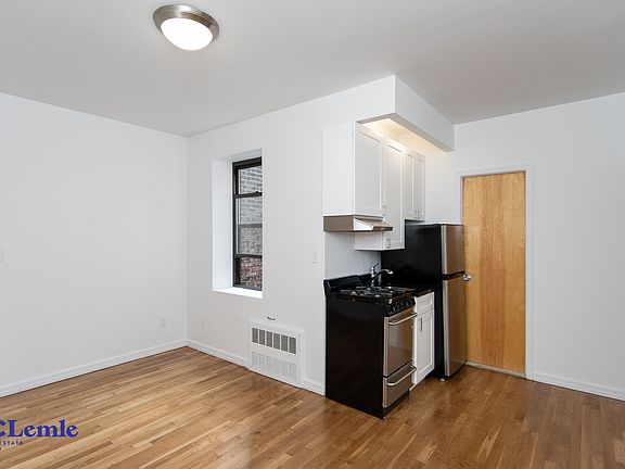 5th image of 450-452 E 81st St #6G