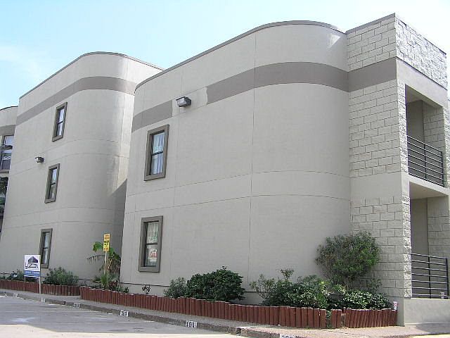1st image of 125 E Georgia Ruth Dr #105-S