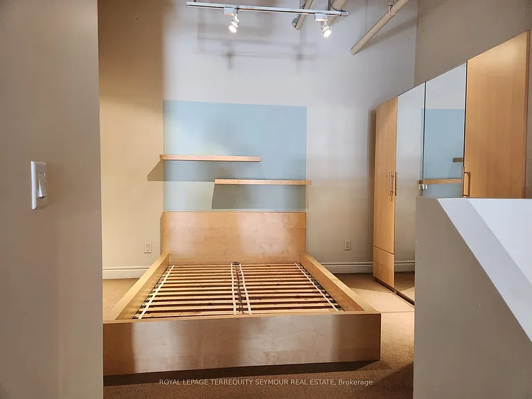 103 McCaul St #47 — Photo 19