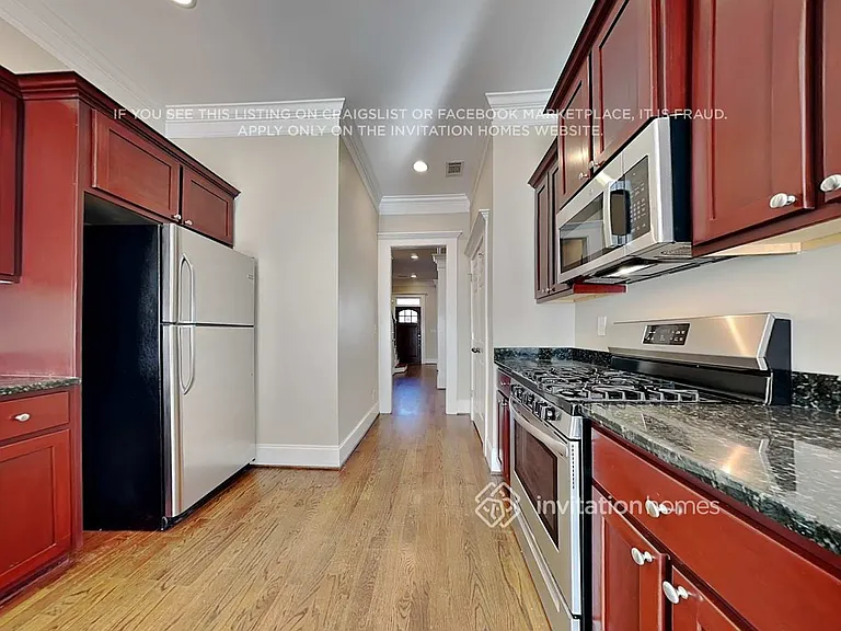2350 Bouldercliff Way SE — Photo 9