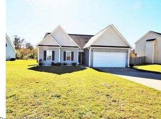 698 Cape Fear Rd, Raeford, NC 28376