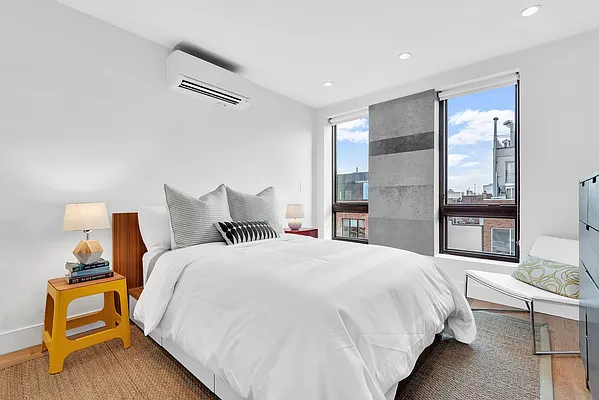Sold by Compass | media 4