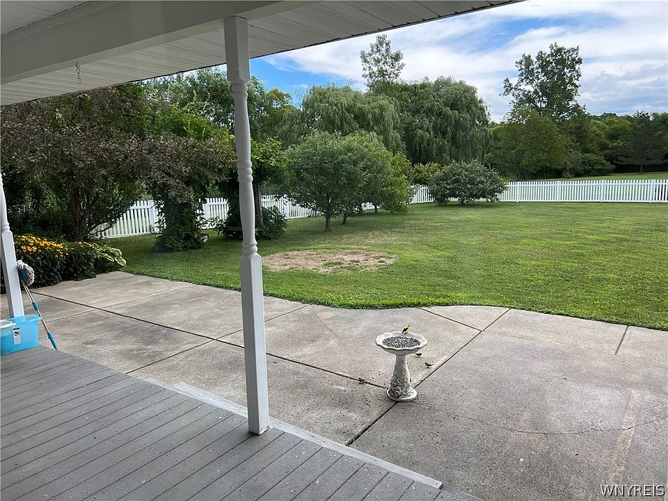 1234 Center St, East Aurora, NY 14052 Zillow