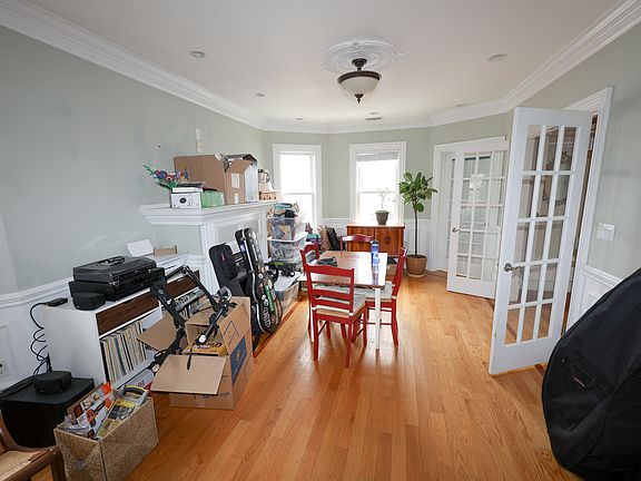 5th image of 55 Hobart St #2