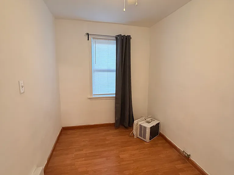 2704 S Sheridan St — Photo 7