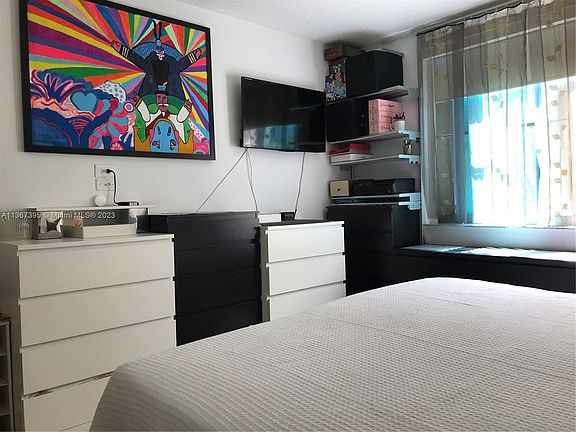 4th image of 110 Washington Ave APT 1518
