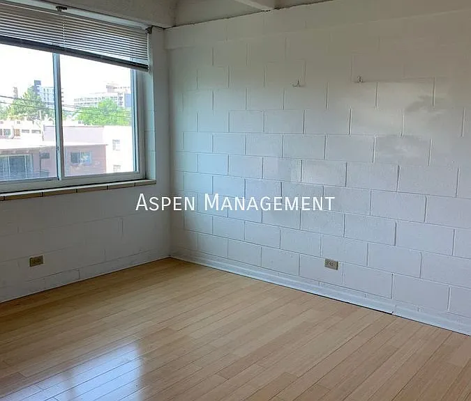 555 E 10th Ave #410 — Photo 8