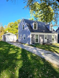 371 S Edison Ave, Elgin, IL, 60123