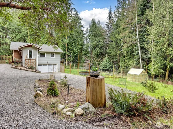 123 Madrona Road, Nordland, WA 98358