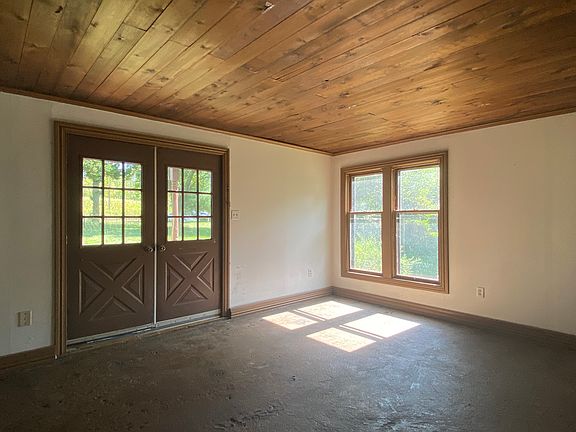 3rd image of 44 Keller Rd