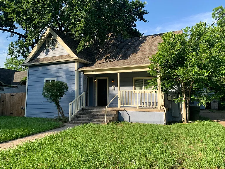 1433 S Travis St #A — Photo 1