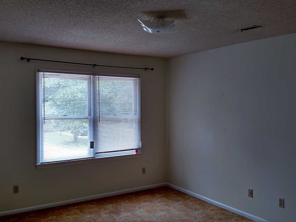 2nd image of 109 Mitchell Ave APT 2