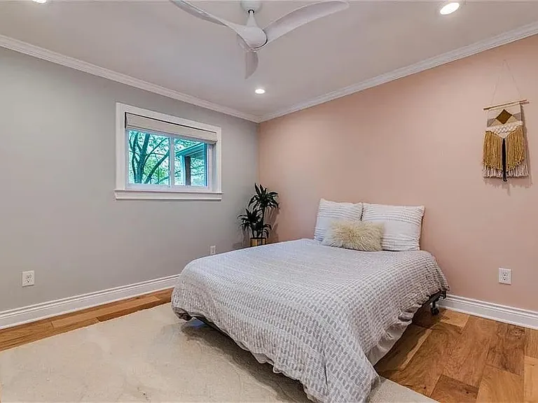 5027 Lansing Dr — Photo 15