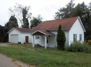 1225 2nd Ave, New Cumberland, WV 26047