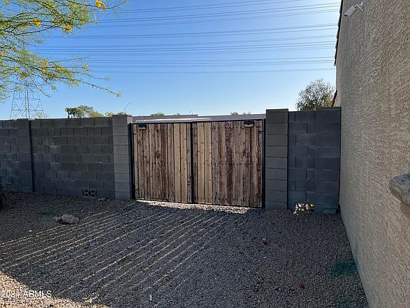 5th image of 2805 S 121ST Drive