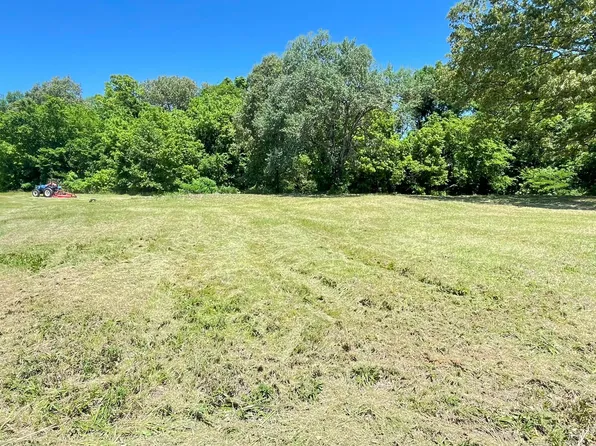 19 Mason Rd, Humboldt, TN 38343