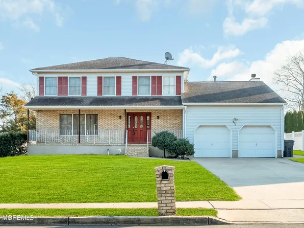 951 Somerset Drive, Toms River, NJ 08753
