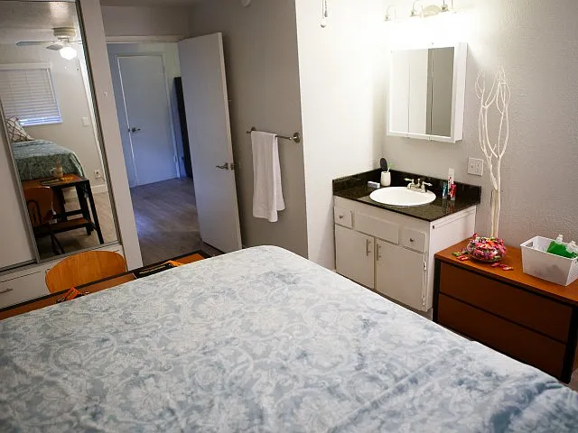 Capri Apartments at Eugene — Photo 12