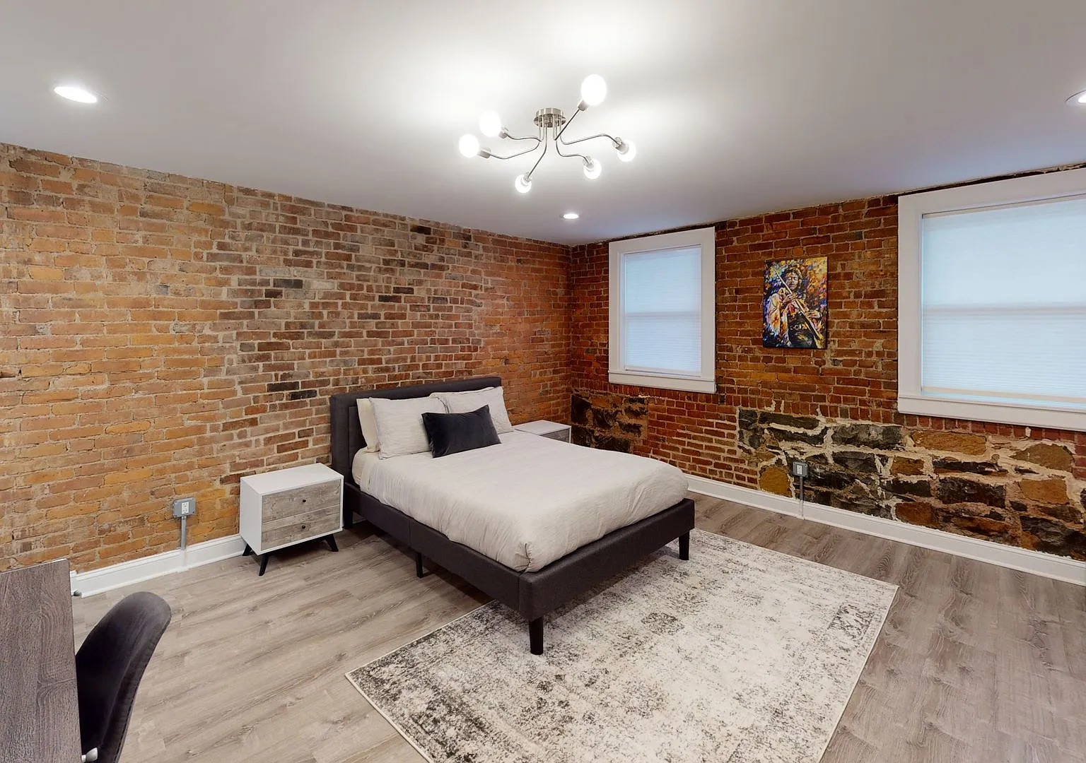 411 Orange Studio Suite — Photo 2